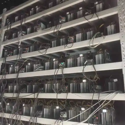 Modern Kaspa mining farm harnessing renewable energy for sustainable operations
